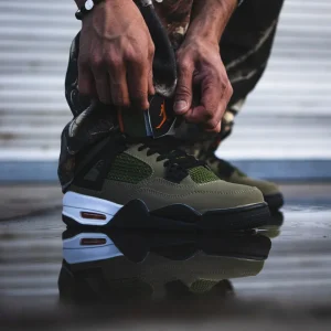 Air Jordan retro 4 x undefeated