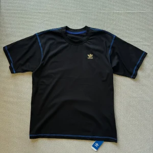 Camiseta Adidas