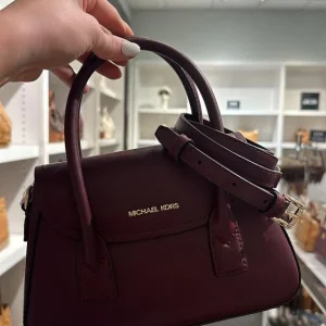 Cartera Michael Kors Katya Oxblood Small