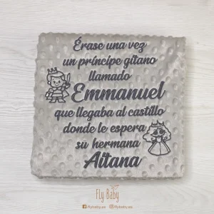 Manta para bebé gris | Érase una vez un príncipe gitano llamado que llegaba al  castillo donde le espera su hermana